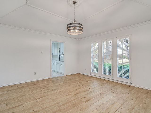 9922 Hickory Crossing, Dallas, TX 75243