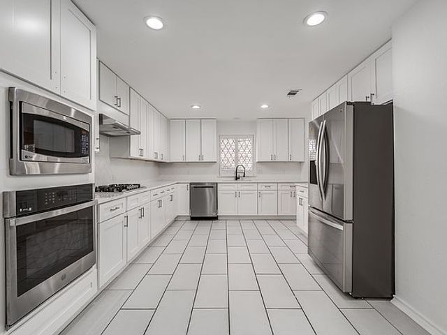 9922 Hickory Crossing, Dallas, TX 75243