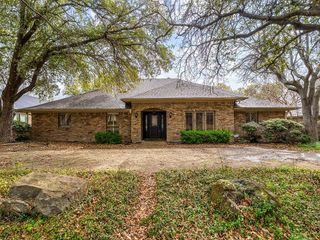 9922 Hickory Crossing, Dallas, TX 75243