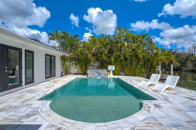 3923 DORAL DRIVE, Tampa, FL 33634