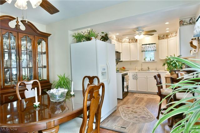 9501 New Buffalo Road, Canfield, OH 44406