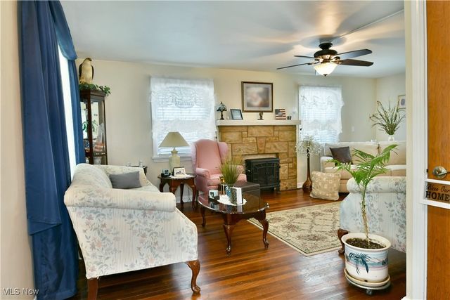 9501 New Buffalo Road, Canfield, OH 44406