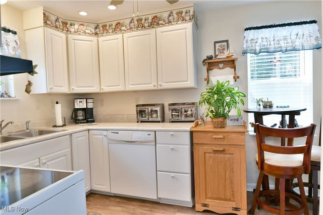 9501 New Buffalo Road, Canfield, OH 44406
