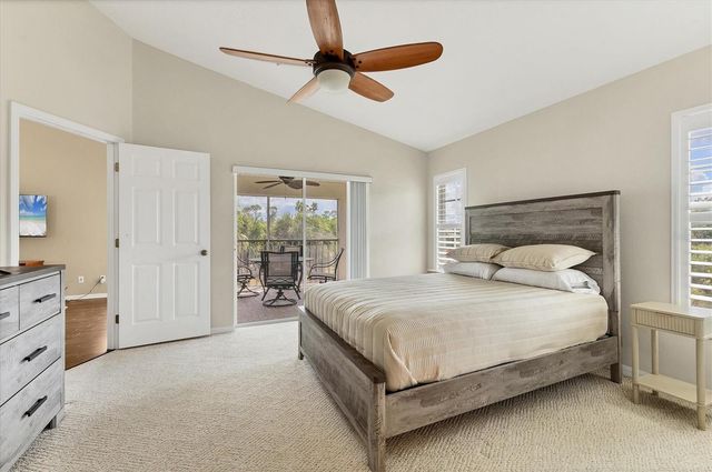 803 MONTROSE DRIVE 201, Venice, FL 34293