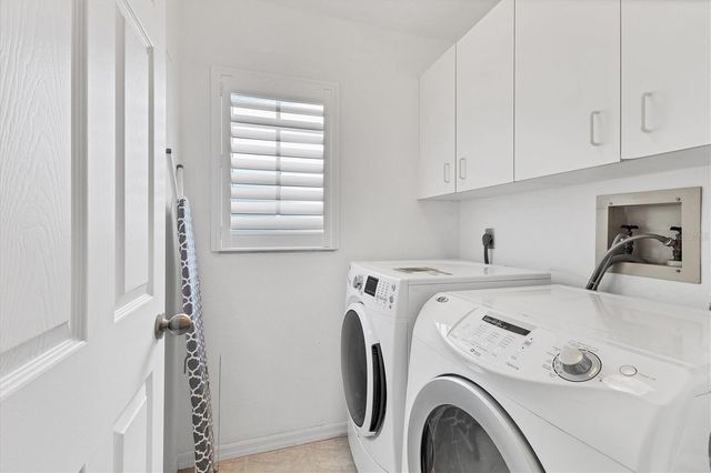 803 MONTROSE DRIVE 201, Venice, FL 34293