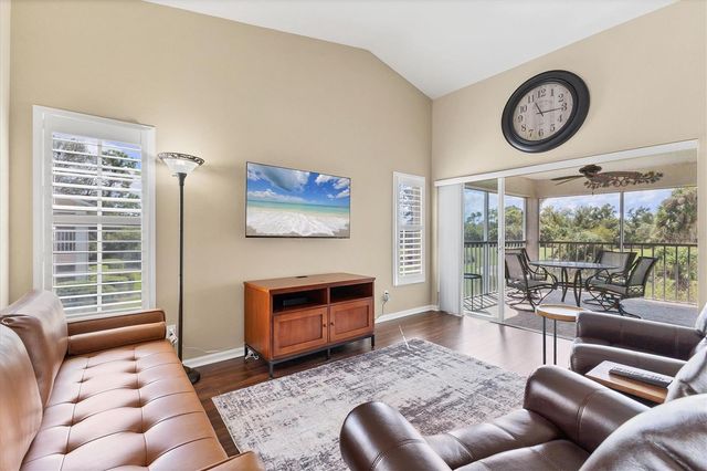 803 MONTROSE DRIVE 201, Venice, FL 34293