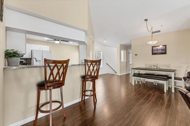 803 MONTROSE DRIVE 201, Venice, FL 34293