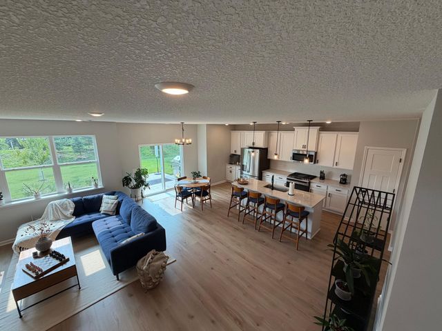 19283 Crystal Terrace, Farmington, MN 55024