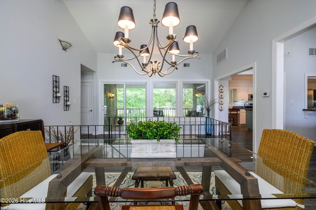 302 Plantation Drive, New Bern, NC 28562