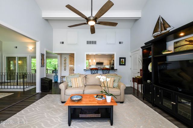 302 Plantation Drive, New Bern, NC 28562