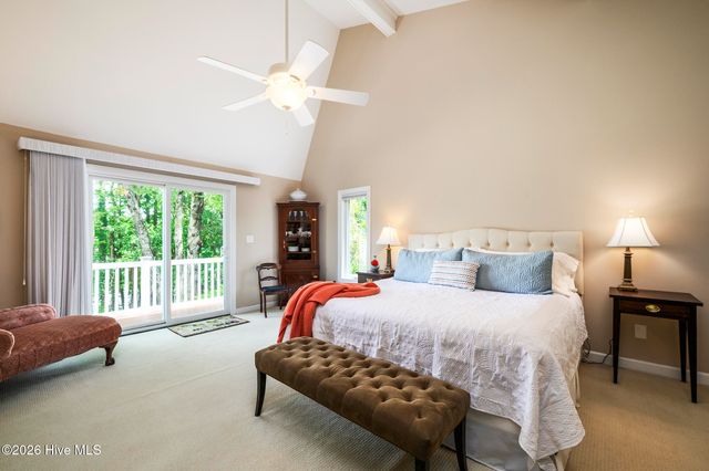 302 Plantation Drive, New Bern, NC 28562