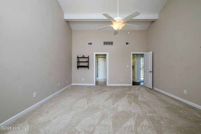 302 Plantation Drive, New Bern, NC 28562