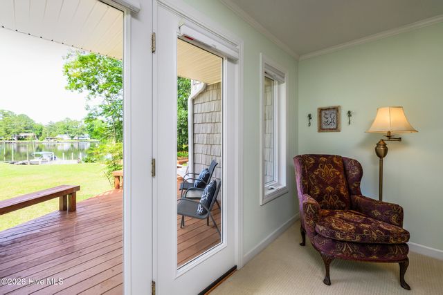 302 Plantation Drive, New Bern, NC 28562