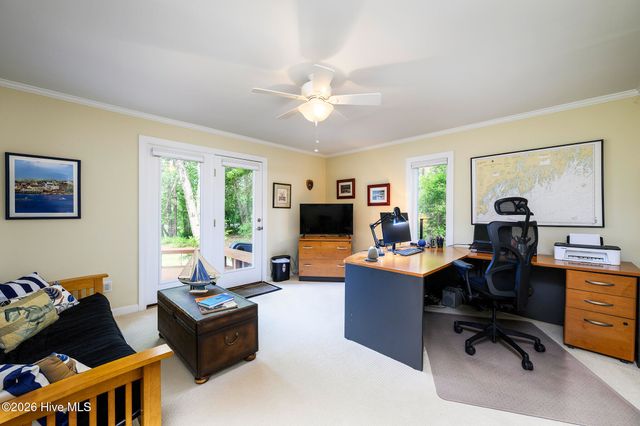 302 Plantation Drive, New Bern, NC 28562