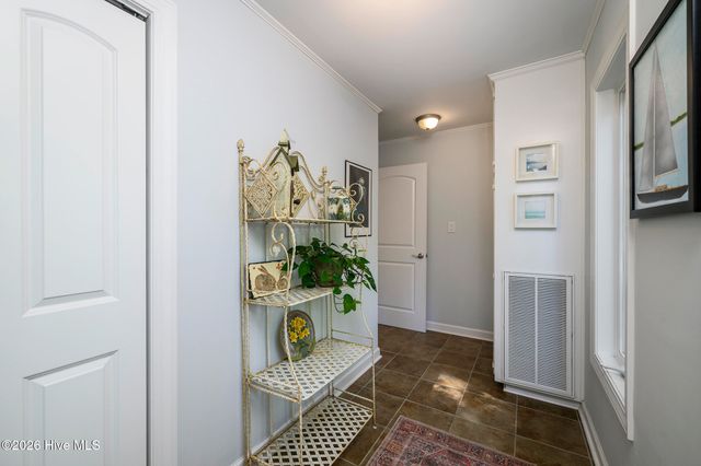 302 Plantation Drive, New Bern, NC 28562