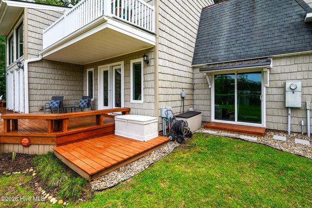 302 Plantation Drive, New Bern, NC 28562