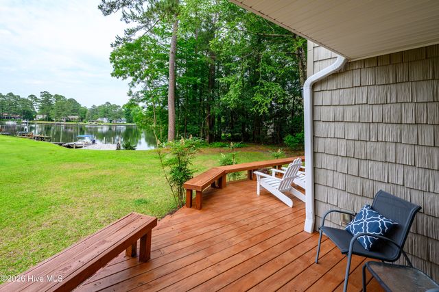 302 Plantation Drive, New Bern, NC 28562