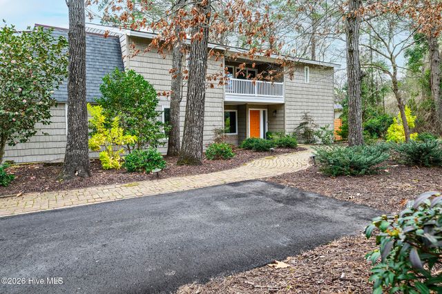 302 Plantation Drive, New Bern, NC 28562