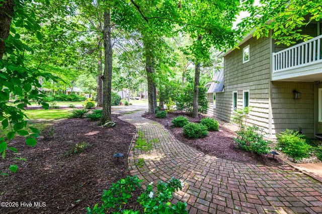 302 Plantation Drive, New Bern, NC 28562