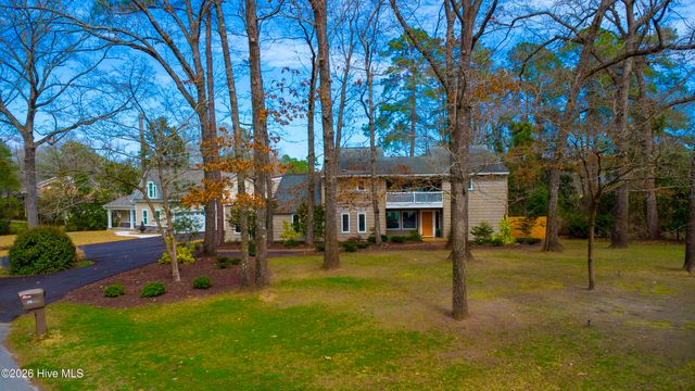 302 Plantation Drive, New Bern, NC 28562