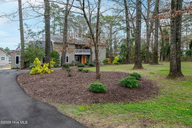 302 Plantation Drive, New Bern, NC 28562