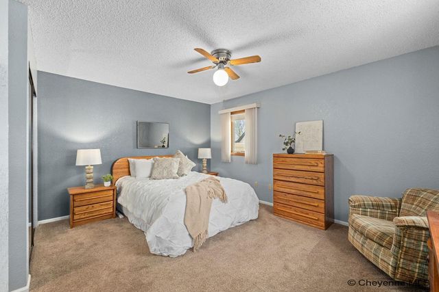 2504 ONEIL AVE, Cheyenne, WY 82001