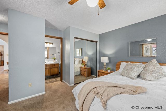 2504 ONEIL AVE, Cheyenne, WY 82001