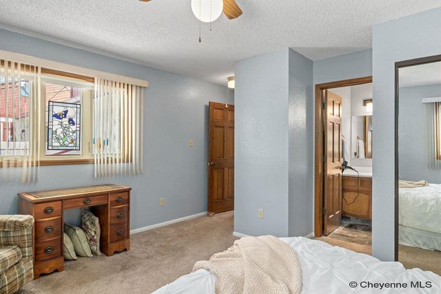 2504 ONEIL AVE, Cheyenne, WY 82001
