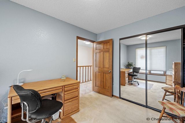 2504 ONEIL AVE, Cheyenne, WY 82001