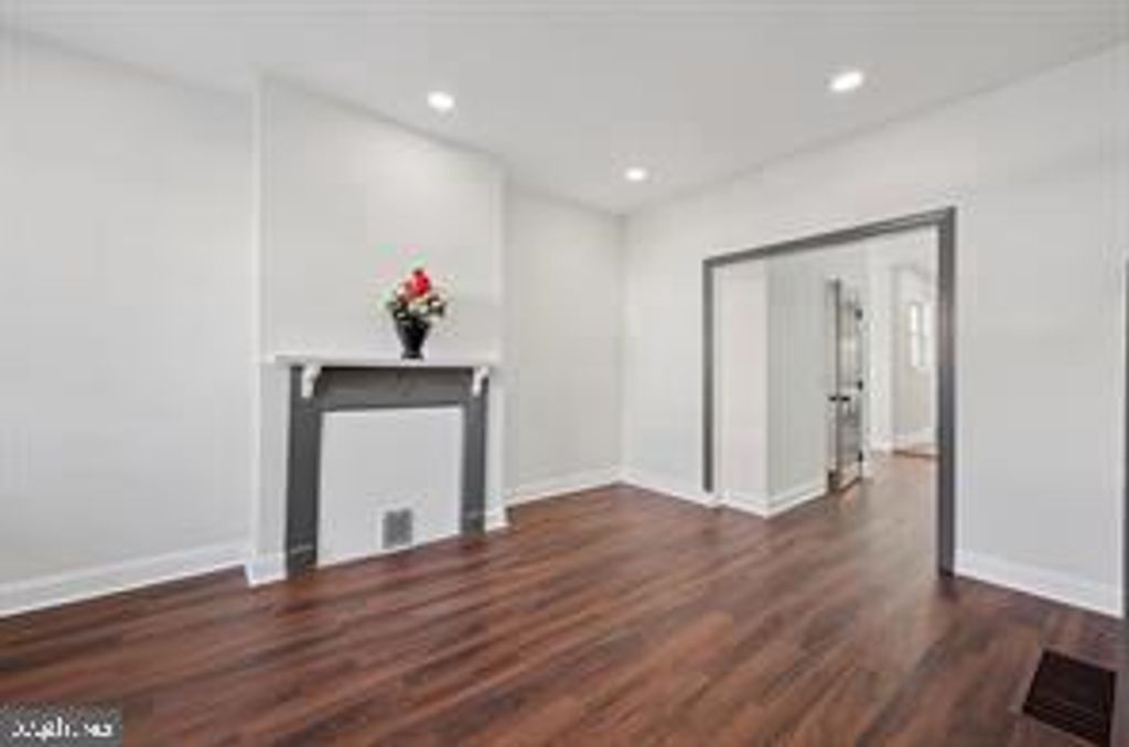 1004 N 66TH ST, Philadelphia, PA 19151