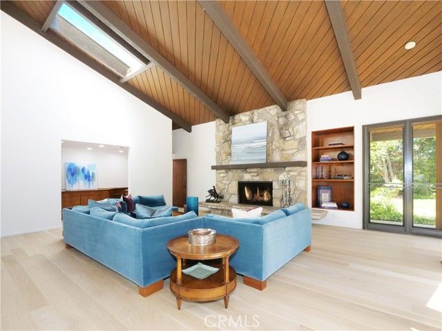 57 Saddleback, Rolling Hills, CA 90274