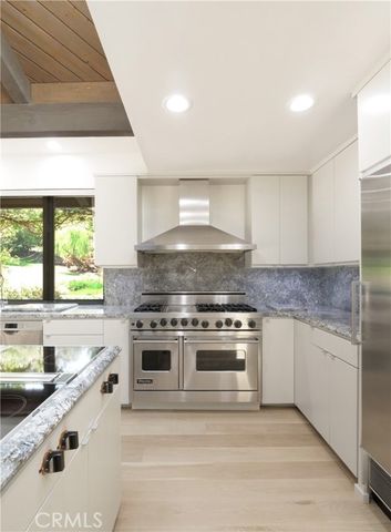 57 Saddleback, Rolling Hills, CA 90274