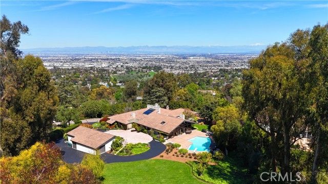 57 Saddleback, Rolling Hills, CA 90274