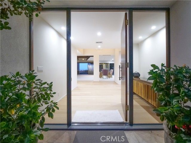 57 Saddleback, Rolling Hills, CA 90274