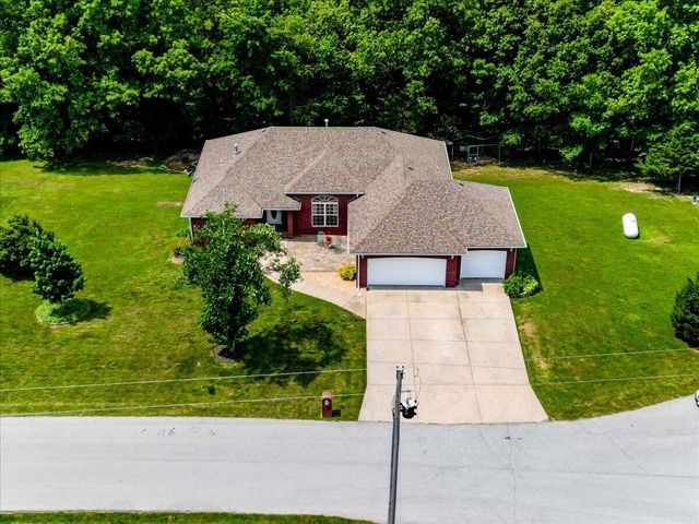 2341 Melton Drive, Nixa, MO 65714
