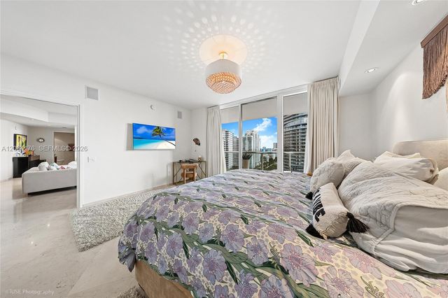 450 Alton Road 1904, Miami Beach, FL 33139