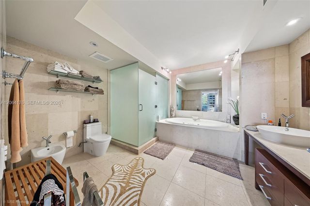 450 Alton Road 1904, Miami Beach, FL 33139