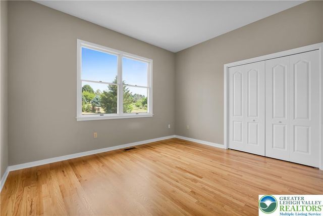 4684 York Drive, North Whitehall Twp, PA 18069