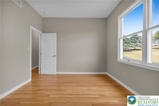 4684 York Drive, North Whitehall Twp, PA 18069