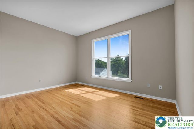4684 York Drive, North Whitehall Twp, PA 18069