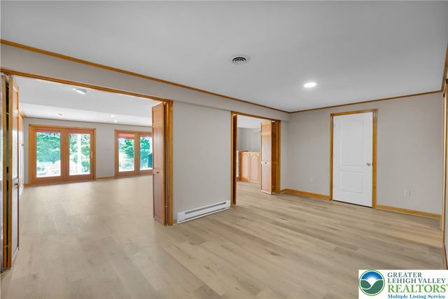 4684 York Drive, North Whitehall Twp, PA 18069