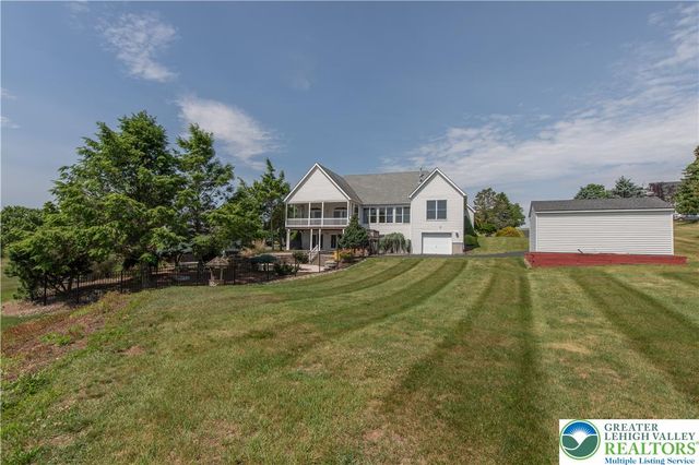 4684 York Drive, North Whitehall Twp, PA 18069