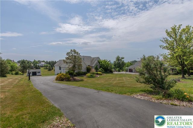 4684 York Drive, North Whitehall Twp, PA 18069