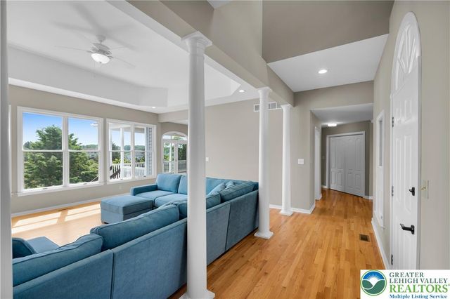 4684 York Drive, North Whitehall Twp, PA 18069