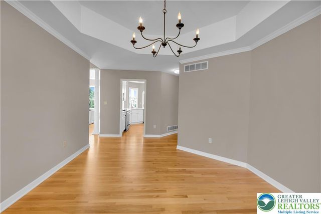 4684 York Drive, North Whitehall Twp, PA 18069