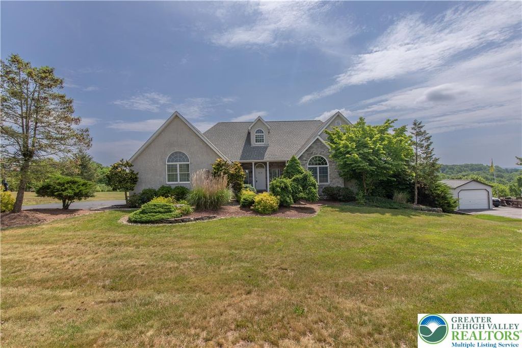 4684 York Drive, North Whitehall Twp, PA 18069