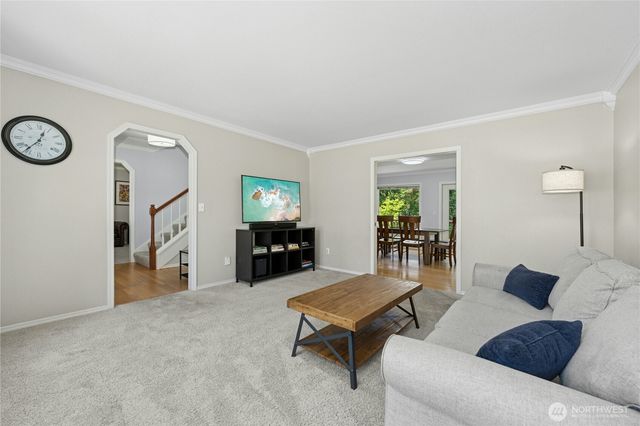 512 Runquist Court, Steilacoom, WA 98388