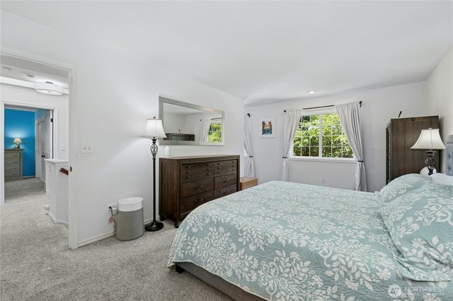512 Runquist Court, Steilacoom, WA 98388