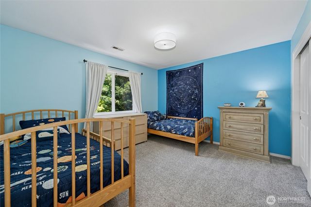 512 Runquist Court, Steilacoom, WA 98388