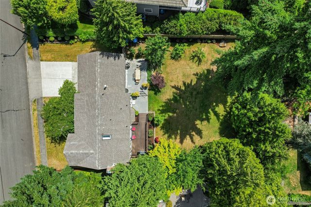 512 Runquist Court, Steilacoom, WA 98388